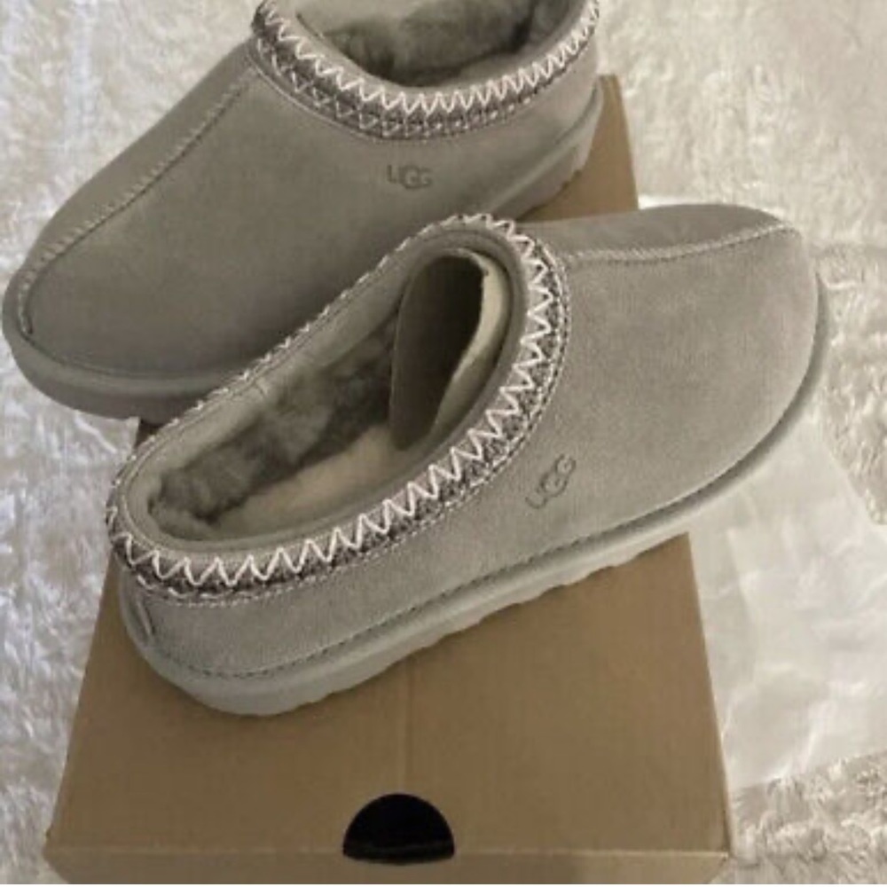 Ugg Tasman Slipper Goat size 9